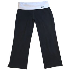 Y2K Bebe Sport Fold Over Cropped Capri Pants Black White M Gym Workout Sporty